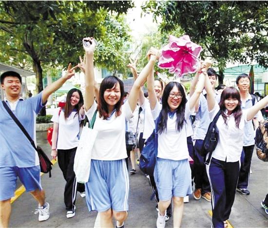 浙江31万余名高考学子明日赴考 家长需少关注