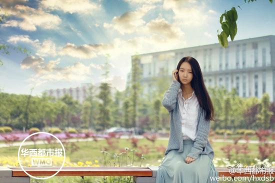 西南石油大学双胞胎姐妹花撞脸郭碧婷