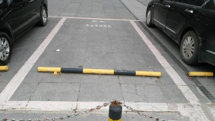 欧也,太爽了!合肥专设女性专用停车位 姐要开车去安徽!