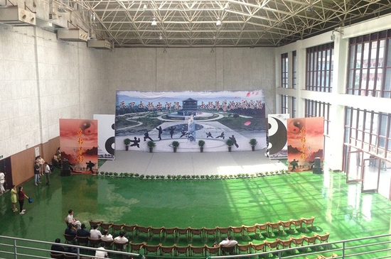 現(xiàn)場(chǎng)表演