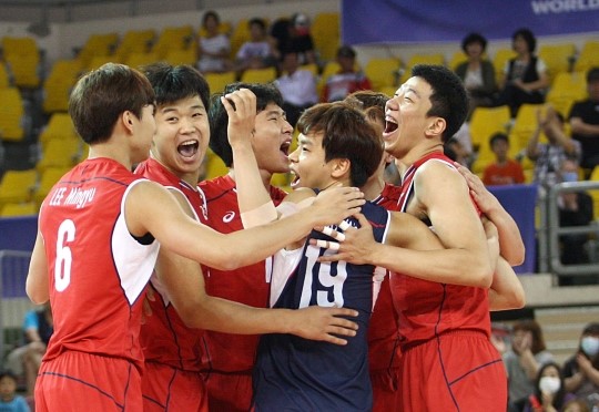 韩国男排夺世界联赛首胜 徐载德宋明根成获胜