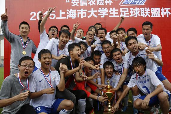 2015上海大学生足球联盟杯赛落幕 海事大学阳