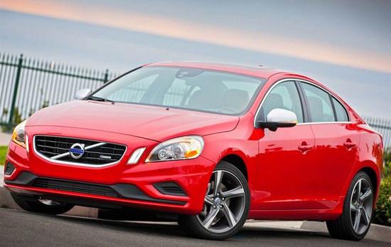 沃尔沃S60最高优惠2万元 店内少量现车