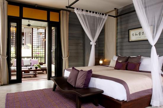 Anantara Lawana -Deluxe_Lawana_bedroom