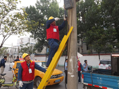 新乡供电公司:高考保电 我们在行动