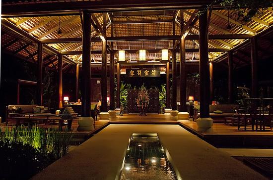 Anantara Lawana -Open-air_lobby