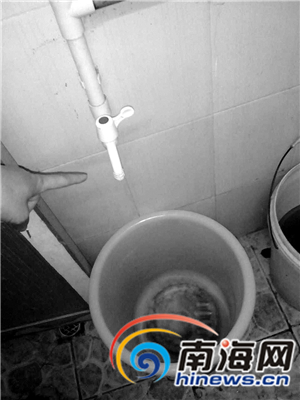 水龙头,一滴水都没有。