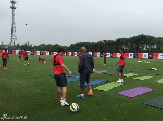 上港训练备战联赛