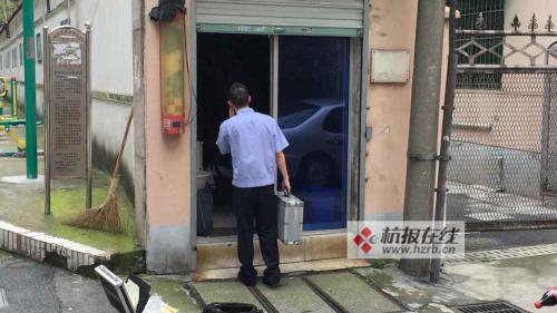 <em>杭州</em>58岁<em>理发师</em>被发现死在店里 尸体已发臭(组