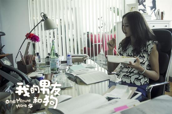 加班不断的时尚编辑