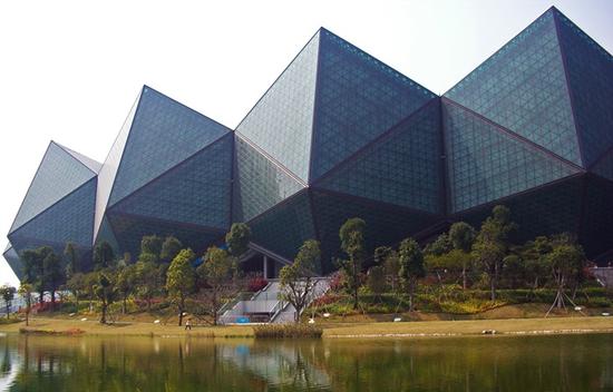 沿着深圳地铁游深圳 让你看不一样的深圳