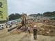 12日9：40，九如东路东风东路交叉口，东风渠北岸埋管工地塌方。该处距东风渠约30米，坑深约4米，正埋设自来水管道，围观者称4名工人被埋，有一人已脱险。110、120、消防官兵携生命探测仪等工具正抢挖抢救中。