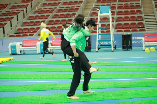 二人连体趾压板