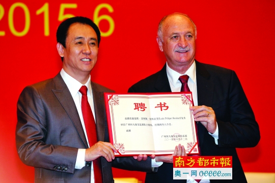 斯帅上任。南都记者 黎湛均 摄