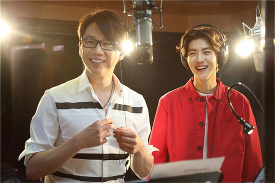 鹿晗与陶喆共同演唱