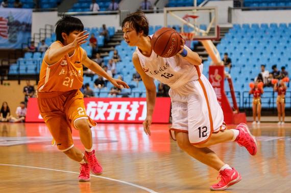 CUBA天财女篮胜北师大进决赛 吴迪砍34分