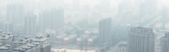 雾霾笼罩之下的郑州