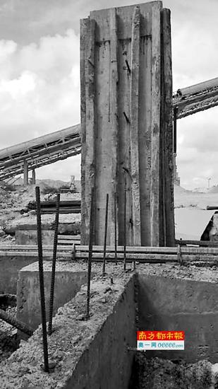 5旬男子工地摔倒 钢筋刺穿胸部抢救无效死亡