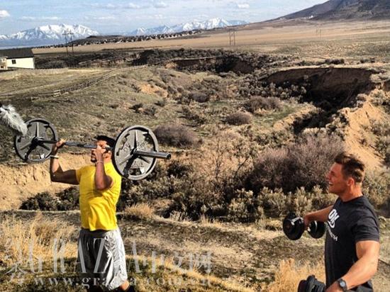 子VS专业教练 看完就知道你为什么瘦不下来|减