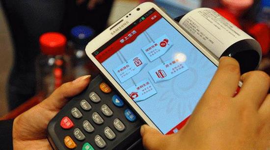 跟上潮流 广州加油站试水手机支付_广州汽车网