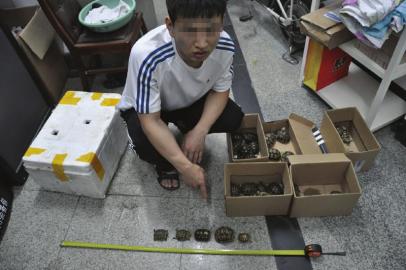 犯罪嫌疑人指认现场。