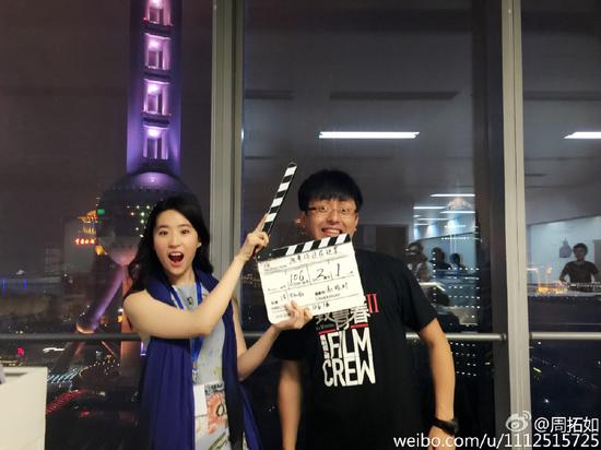 刘亦菲张大嘴惊讶脸