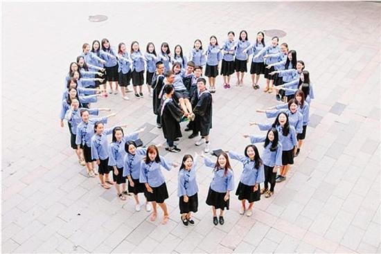 杭师大老师毕业季致辞 和学生说对不起