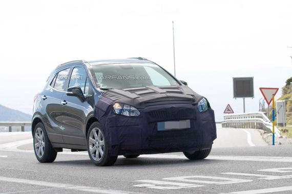 Buick Encore Facelift spy photo