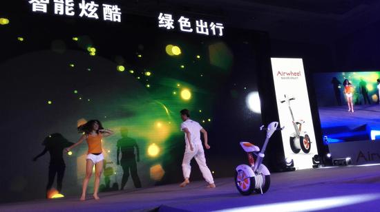 途中小车为爱尔威新品A3