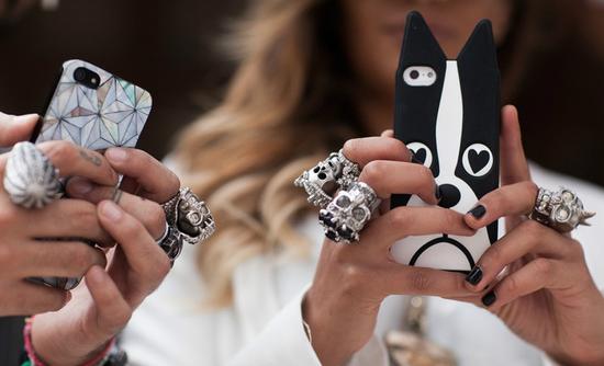 iPhone换新装 15款时尚手机壳推荐