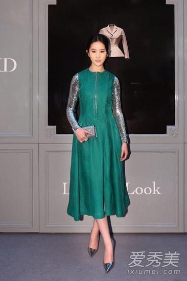 刘亦菲绿色礼服裙造型