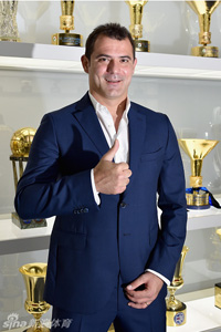 斯坦科维奇重回国际米兰 任一线队教练辅佐曼