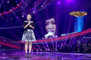 和声作曲者与姚贝娜隔空对唱 谭维维泪奔