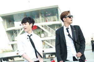 《极限》上演豪门风云 孙红雷骗哭张艺兴