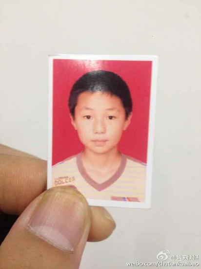 湖北省理科第一名刘世豪初中高中时期照片曝光