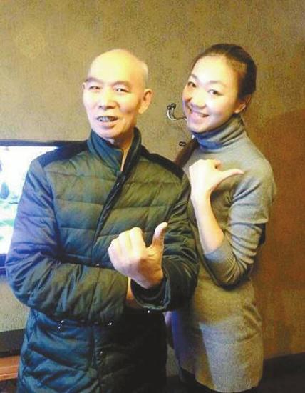 李伯清很支持侄女魏玮欣自己闯荡。