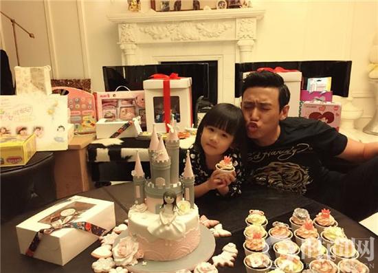 生日酒会恶搞视频,生日酒会恶搞视频大全