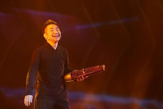 吴彤献演丝路旅游节 艺术家shane助阵