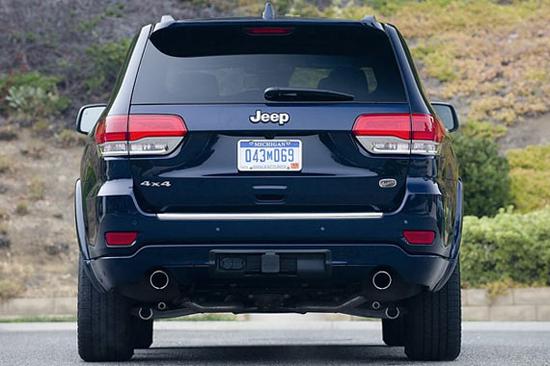 大切诺基车尾具备丰富的层次设计感