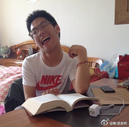 长春脑瘫考生考出598分