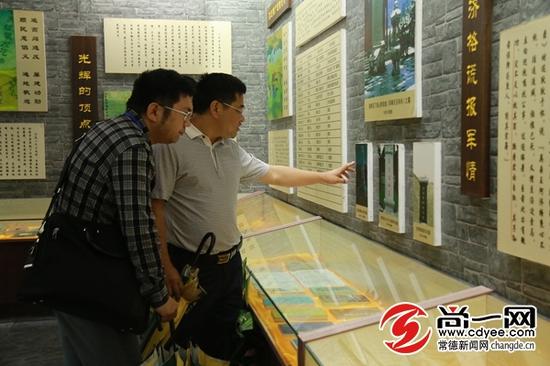 探访夹山寺,听“闯王”李自成的英雄事迹。尚一网记者 吴丹 王浪 摄