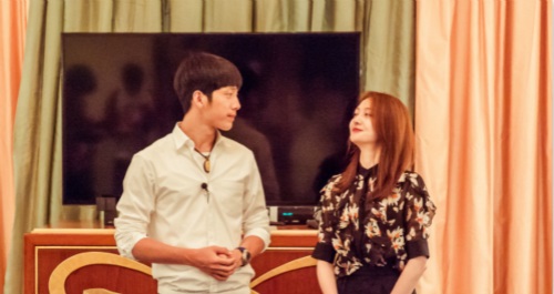 又是手滑?倪妮点赞井柏然郑爽CP微博|井柏然