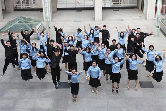 幼儿园毕业典礼高大上 毕业风刮进幼儿园