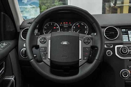 发现4的四辐条方向盘