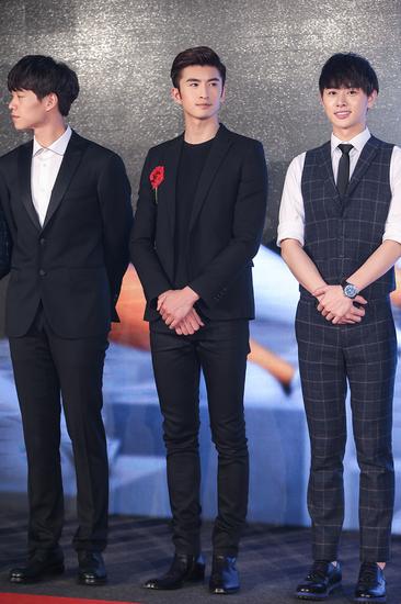 张云龙帅气有型