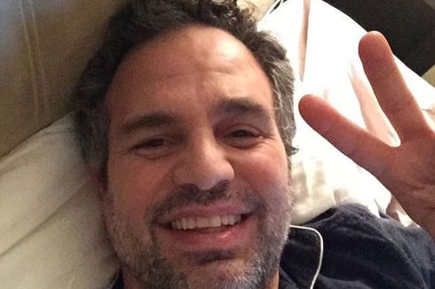 绿巨人鲁法洛开通微博