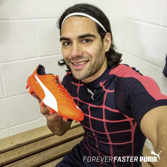 PUMA发布最新超轻evoSPEED SL足球球靴_我