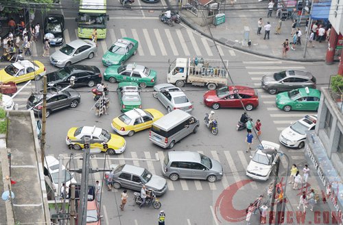 现场交通拥挤