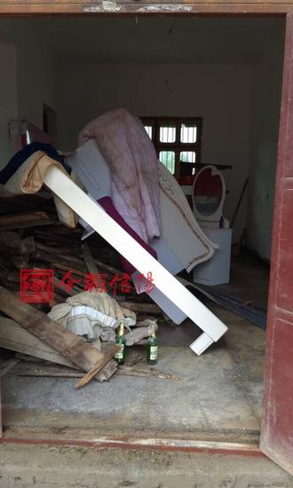 直击信阳商城县伏山乡灾情 道路中断 学生停课