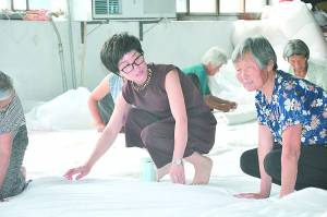 保定唐县仨大学生网上创业 年销售超两千万